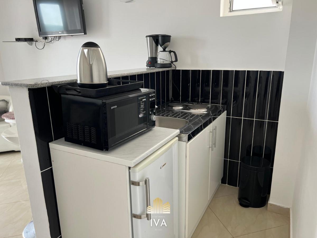 Apartmani Iva Becici Exteriör bild