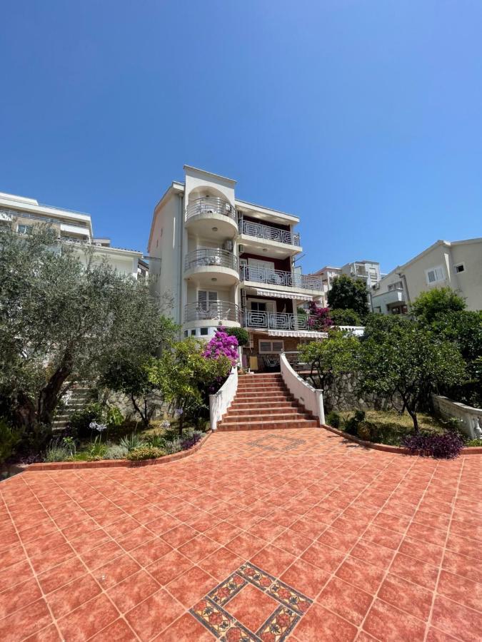Apartmani Iva Becici Exteriör bild